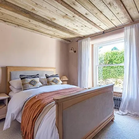 Holiday home Newly Restored Church House House Near